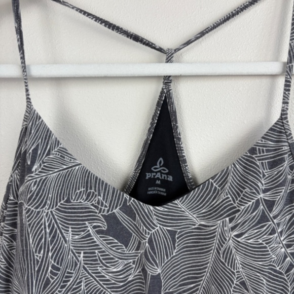 Prana Ayla Dress in Gray Leaf Pattern - Size Medium - Picture 6 of 8
